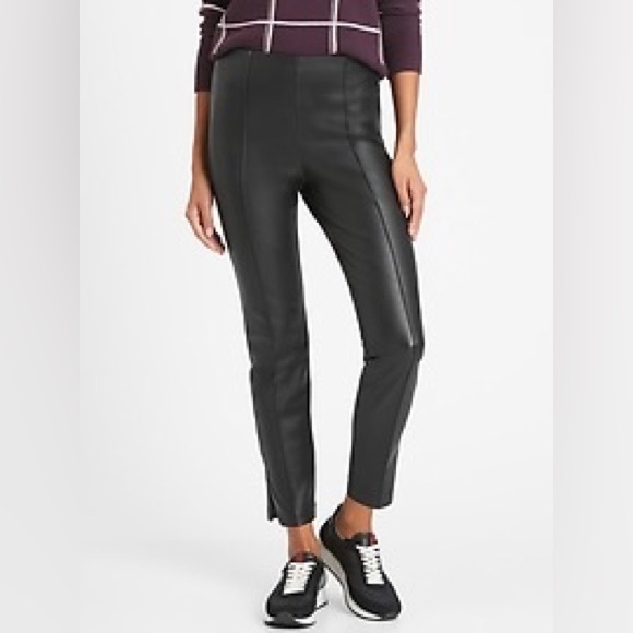 Banana Republic Pants - BANANA REPUBLIC High rise Vegan Leather Legging in Black Size 2 Petite